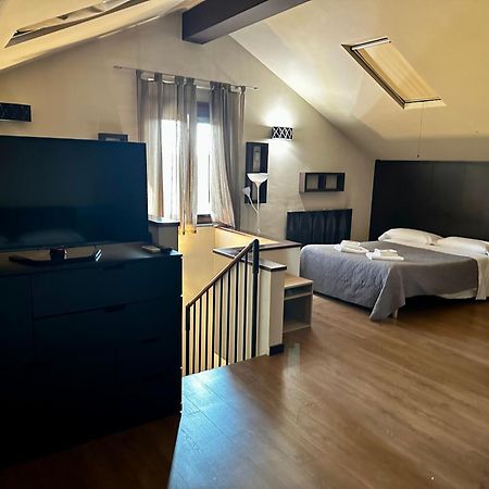 ホテル Borgo Manzoni - Charming House ロッツァーノ エクステリア 写真