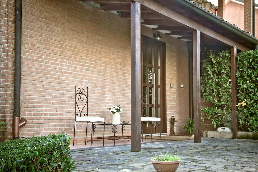 ホテル Borgo Manzoni - Charming House ロッツァーノ エクステリア 写真